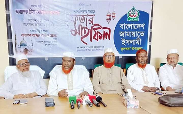 যেকোন যড়যন্ত্রের বিরুদ্ধে সাংবাদিকদের অতন্দ্র প্রহরীর ভূমিকা পালন করতে হবে ---গোলাম পরওয়ার