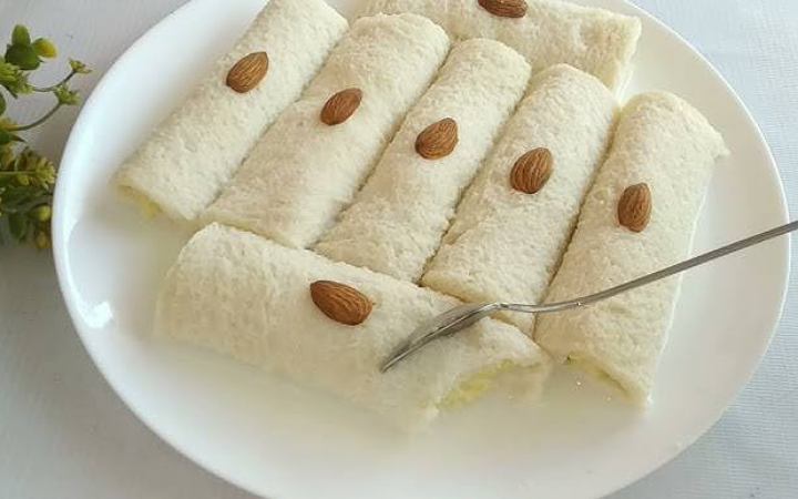 খুব সহজে তৈরি করুন পাউরুটির মালাই রোল