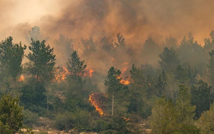 এবার একসঙ্গে দাবানলে পুড়ছে ইসরায়েল-যুক্তরাষ্ট্র