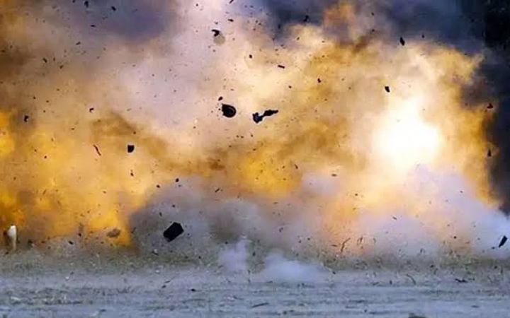 পাকিস্তানে শক্তিশালী বোমা বিস্ফোরণ, নিহত ৭