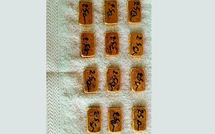 ভারত-বাংলাদেশ আন্তর্জাতিক সীমান্ত থেকে ১ কোটি ৫৬ লাখ রুপির স্বর্ণ জব্দ