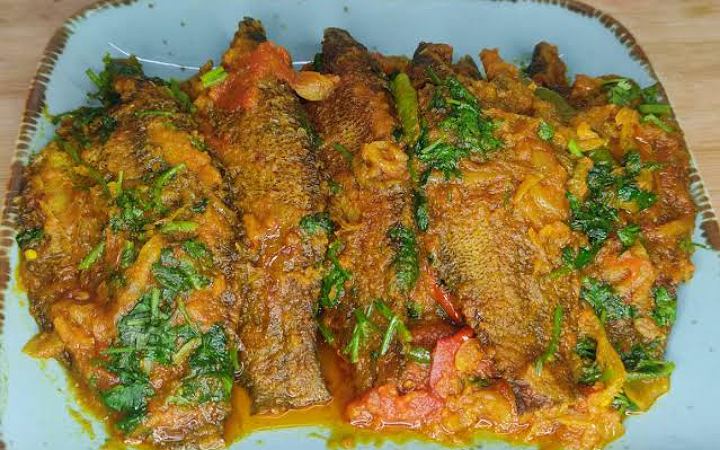 রেসিপি : খৈলসা মাছের ঝাল ভুনা