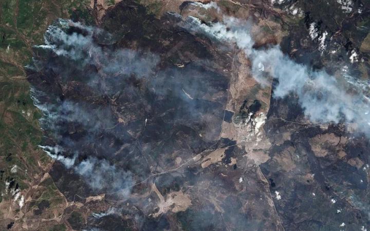 রাশিয়ায় ভয়াবহ দাবানলে ৬ লাখ হেক্টরের বেশি বনভূমি পুড়ে ছাই