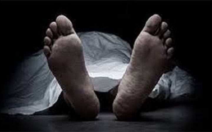 গাইবান্ধায় গাছ থেকে পড়ে কৃষকের মৃত্যু