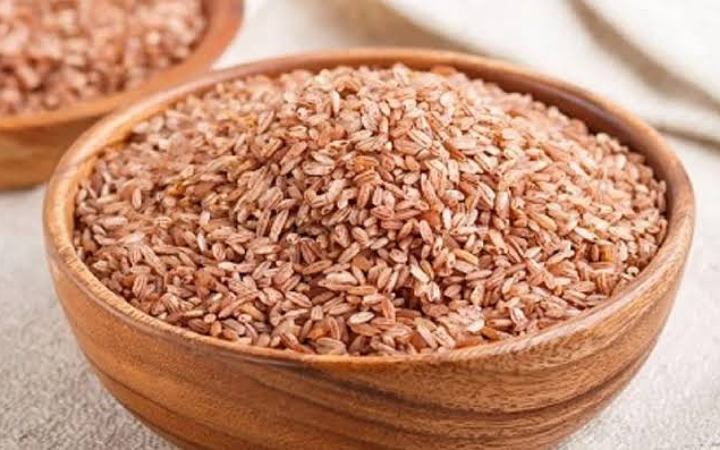 জেনে নিন ব্রাউন রাইস খাওয়ার উপকারিতা