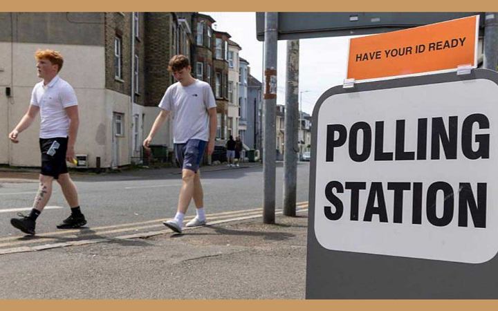 এবার ১৬ বছর বয়সীদের ভোটার বানাবে যুক্তরাজ্য