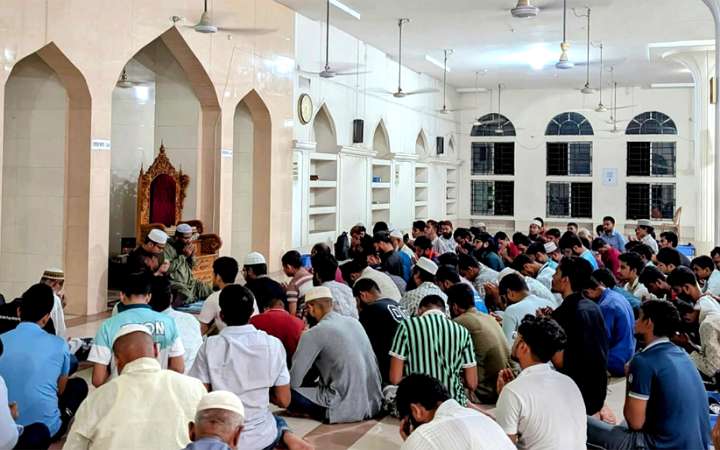 বিমান দুর্ঘটনায় নিহতদের স্মরণে জাবি ছাত্রশিবিরের দোয়া মাহফিল