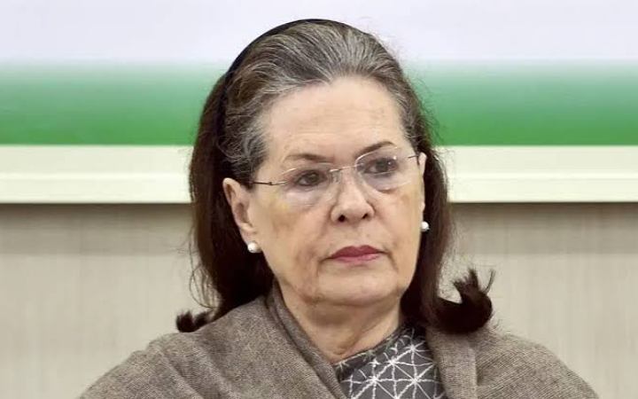 গাজা নিয়ে মোদির ‘লজ্জাজনক নীরবতার’ কঠোর সমালোচনা সোনিয়া গান্ধীর