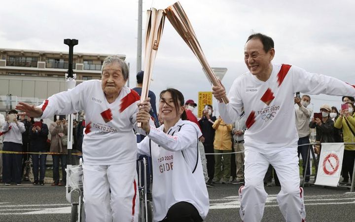 দীর্ঘায়ু হওয়ার রহস্য ফাঁস করলেন জাপানের সবচেয়ে বয়স্ক শিগোকো