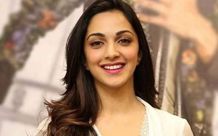 মা হওয়ার আসল অর্থ জানালেন কিয়ারা