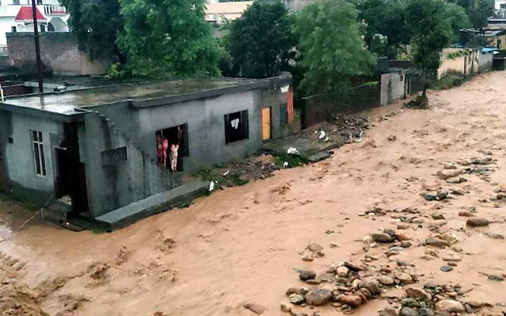ফের জম্মু-কাশ্মীরে মেঘভাঙা বৃষ্টি, নিহত ৭