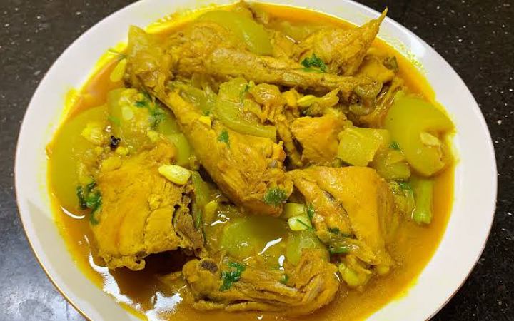 রেসিপি : লাউ দিয়ে মুরগির ঝোল