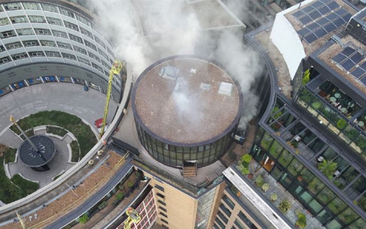 লন্ডনে বিবিসির সাবেক সদরদপ্তরে ভয়াবহ আগুন