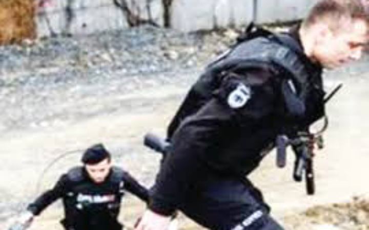 তুরস্কে পুলিশ স্টেশনে বন্দুক হামলায় নিহত ২