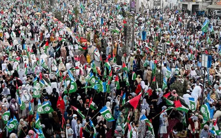 পাকিস্তানে ইসরায়েলবিরোধী বিক্ষোভে সংঘর্ষ, পুলিশসহ নিহত ৫