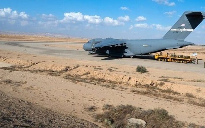 সিরিয়ার বিমানঘাঁটিতে আরও সরঞ্জাম নিল যুক্তরাষ্ট্র