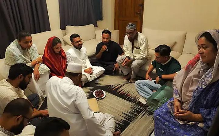 বিয়ে করলেন শিল্পী জাহিদ নিরব
