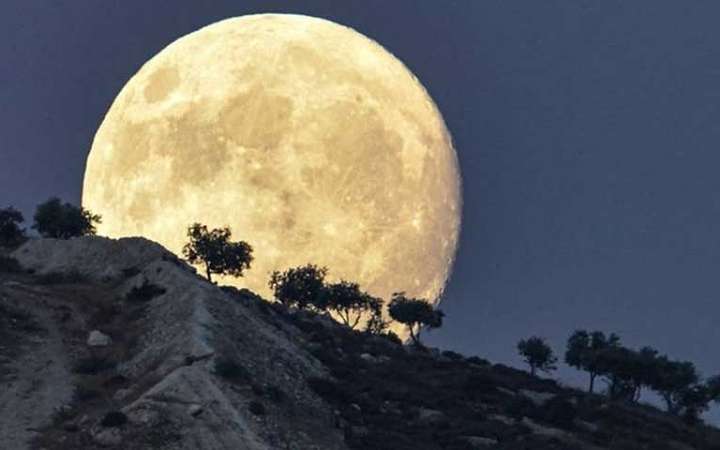 আজ বছরের বৃহত্তম সুপারমুন দেখা যাবে