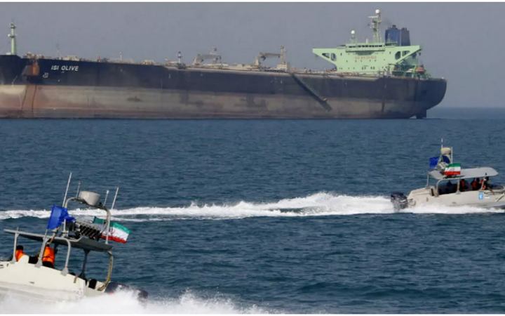 তেলবাহী বিদেশি ট্যাংকার জব্দ করেছে ইরান