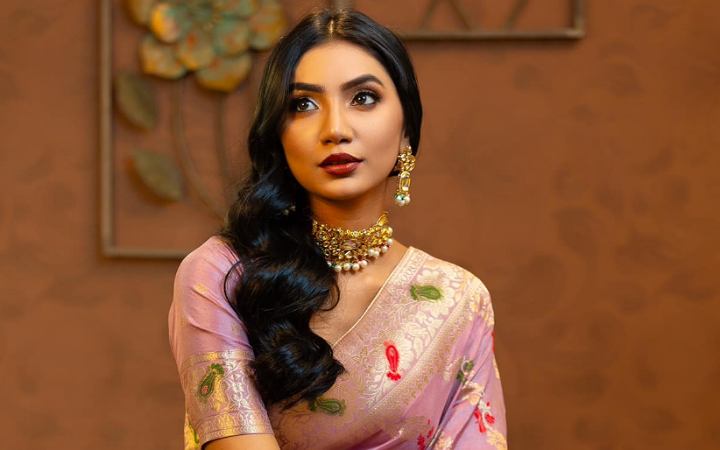 অসুস্থ মায়ের জন্য দোয়া চাইলেন সুনেরাহ