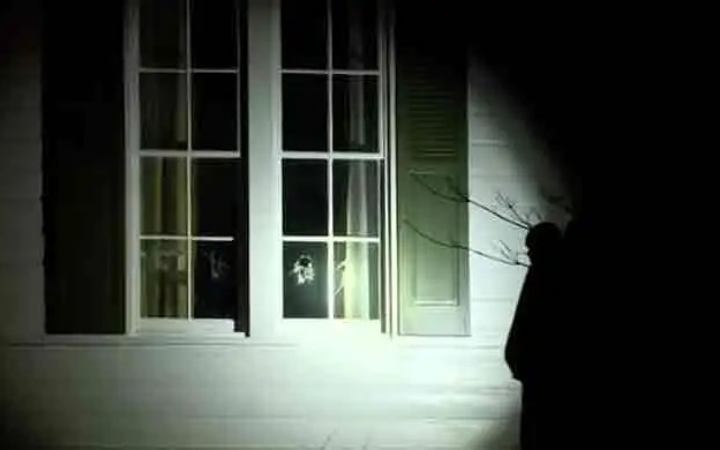 মার্কিন ভাইস প্রেসিডেন্টের বাসভবনে হামলা, আটক ১