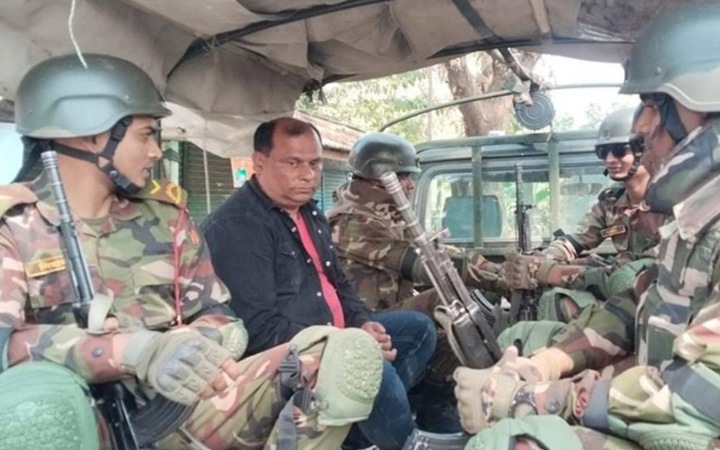 মুলাদীতে ভোট জবরদস্তি, বিএনপি নেতা আটক