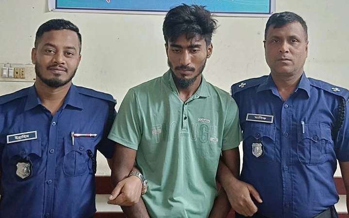 গজারিযায় কোরবানির গরু চুরি করতে গিয়ে হাতেনাতে ধরা
