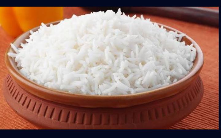 জেনে নিন রাতে ভাত খাওয়া ভালো না ক্ষতি