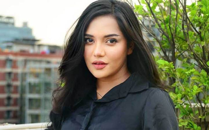 এবার দুটি মিনি সিরিজ নিয়ে আসছেন সামিরা খান মাহি