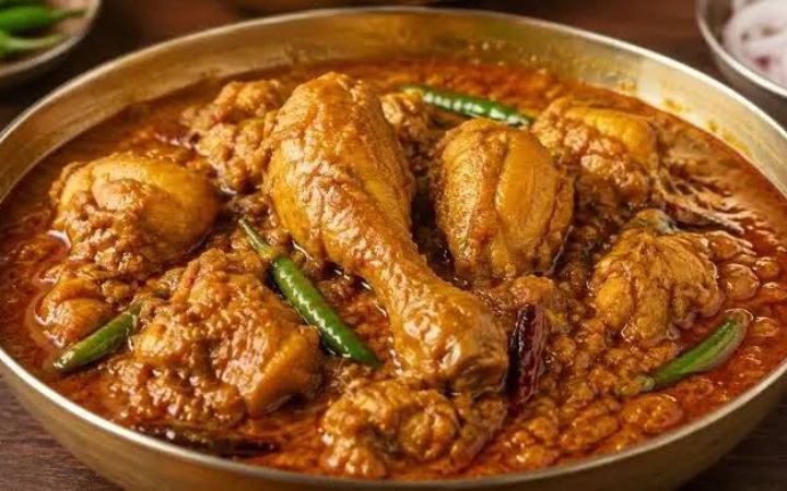 ছোট চিংড়ি দিয়ে মুরগির ঝোল