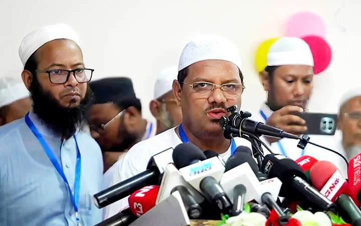 স্বাধীনতার পর থেকে দেশের স্টিয়ারিংয়ে জালেম, ধোকাবাজেরা বসেছে: চরমোনাই পীর