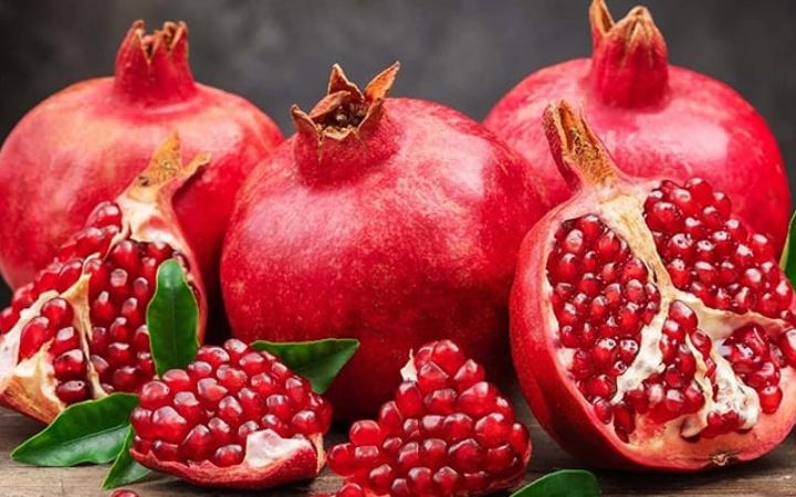 ডালিম খেলে যাদের হতে পারে সমস্যা