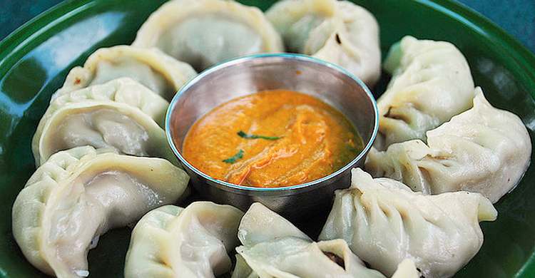 ঘরেই যেভাবে তৈরি করবেন চিকেন মমো