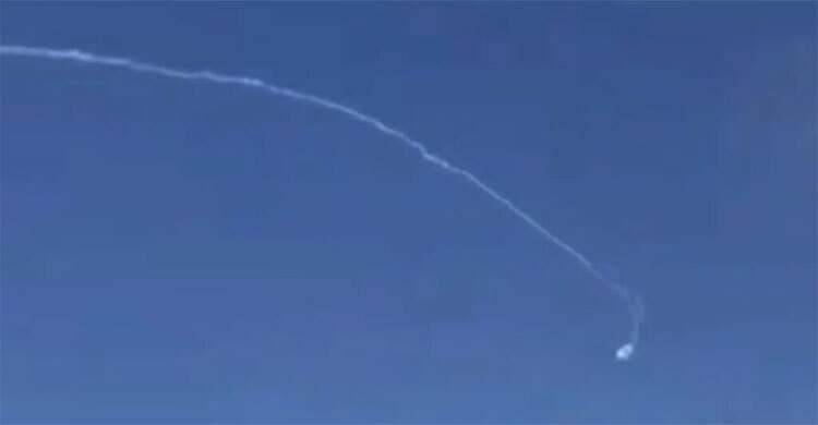 লেবানন থেকে ইসরায়েলে রকেট হামলা