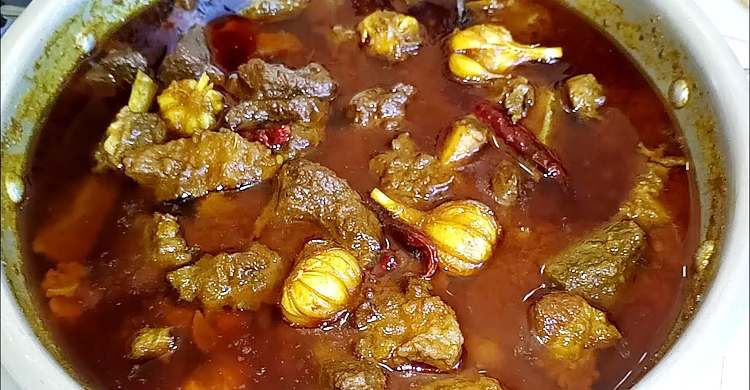 আস্ত রসুন দিয়ে গরুর মাংস রাঁধবেন যেভাবে