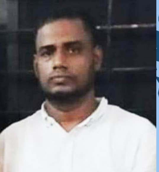 ছেলেকে হাসপাতালে নেওয়ার পথে বাবার মৃত্যু
