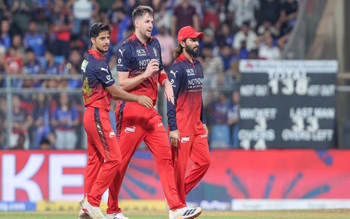 ৪৬২ রানের ম্যাচে মুম্বাইকে হারাল বেঙ্গালুরু