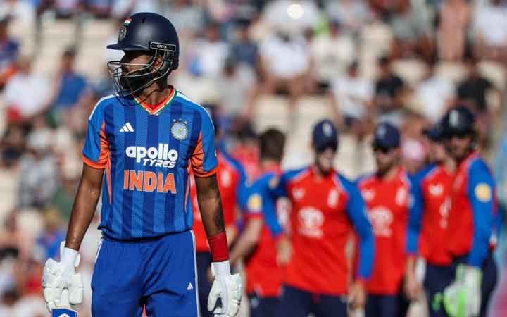 টানা ৪ ম্যাচ হেরে আবারও হোয়াইটওয়াশ হলো ভারত