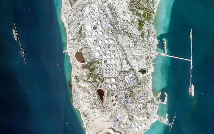 ইরানের ‘তেলের সাম্রাজ্যে’ মার্কিন হামলা, বিশ্ববাজারে নতুন শঙ্কা