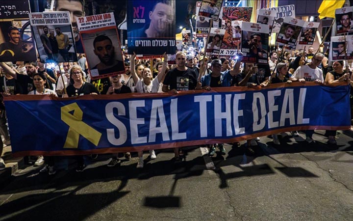 ইসরায়েলজুড়ে হাজার হাজার মানুষের বিক্ষোভ