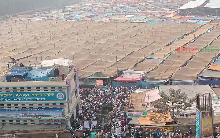 বিশ্ব ইজতেমা মাঠে নগদ কাবিনে ৬৪ বিয়ে
