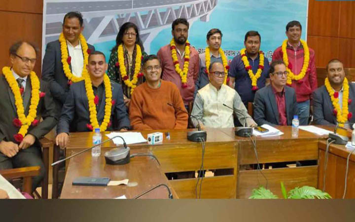 ডিজেএফবির নেতৃত্বে হামিদ-মুহিব
