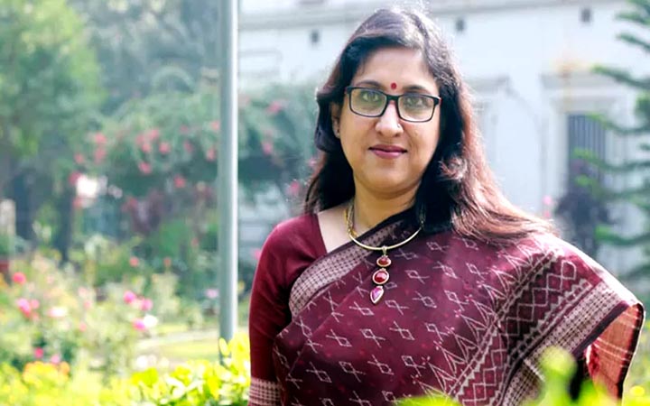 জবির প্রথম নারী উপাচার্য সাদেকা হালিম