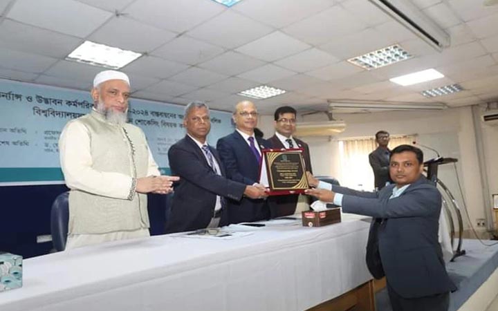 ইউজিসির উদ্ভাবন প্রদর্শন কর্মশালায় দেশসেরা জগন্নাথ বিশ্ববিদ্যালয়
