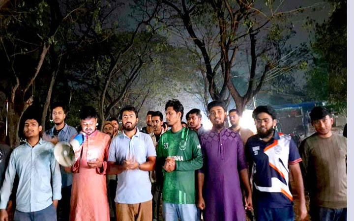 ঝিনাইদহে জাসদ গণবাহিনীর হত্যাকাণ্ডের প্রতিবাদে জাবিতে বিক্ষোভ