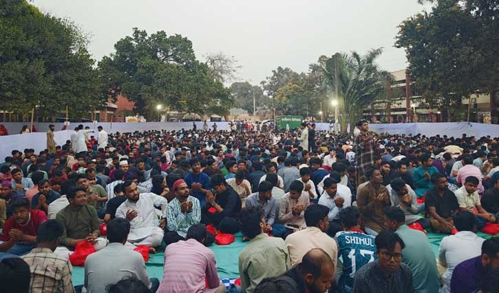 জাবিতে ছাত্রদলের ইফতার ও দোয়া মাহফিল