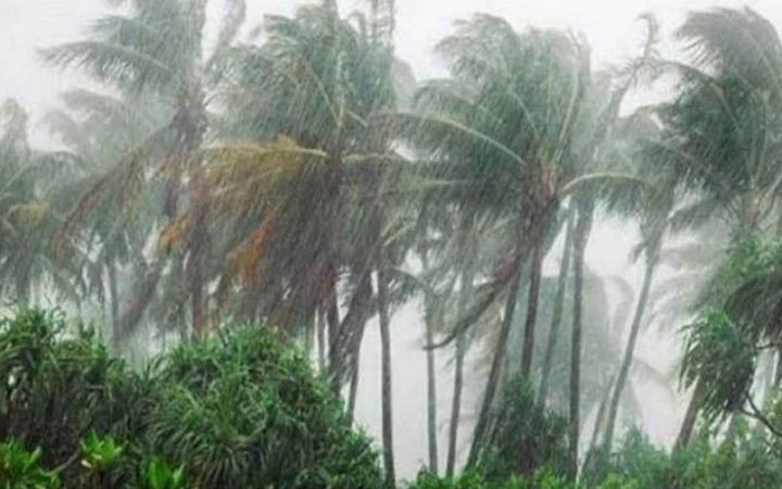 সকাল ৯টার মধ্যে ৮ জেলায় ৬০ কিমি বেগে ঝড়ের আশঙ্কা