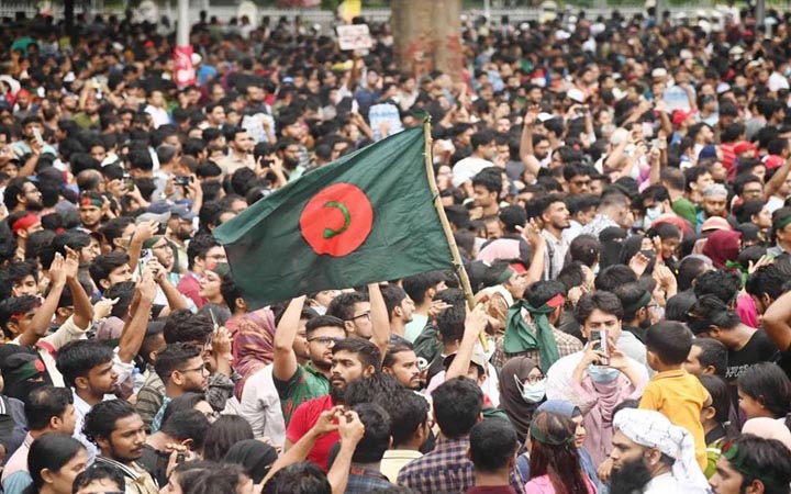 ‘মার্চ টু ঢাকা’ কর্মসূচি ঘোষণা, সরকার পতনের কাউন্টডাউন শুরু