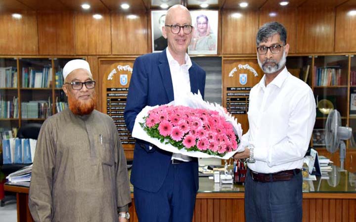 খুবি উপাচার্যের সঙ্গে ইইউ রাষ্ট্রদূতের সৌজন্য সাক্ষাৎ