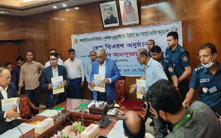 মামলার পর সাংবাদিক শামসুজ্জামানকে গ্রেপ্তার: স্বরাষ্ট্রমন্ত্রী